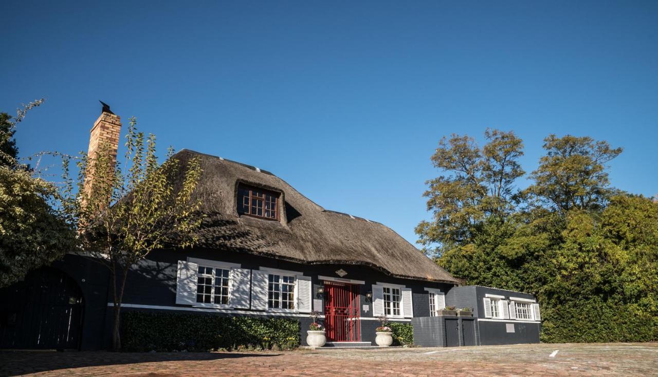 The Beautiful South Guesthouse Стеленбош Екстериор снимка